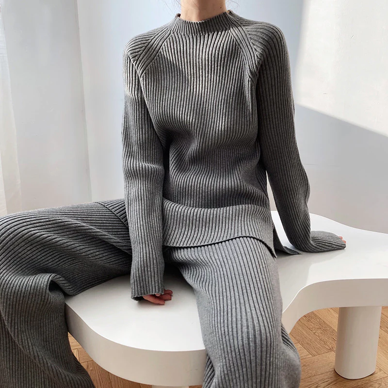 TOTÊME KNIT SWEATER SET BY LILIAN-THOURAM™