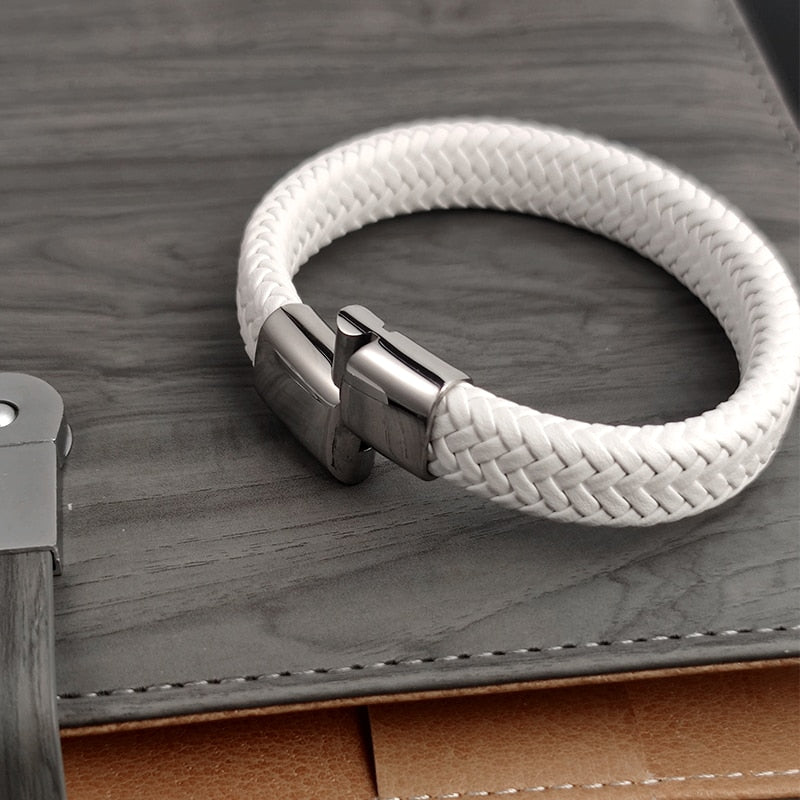 VANGUARD LEGACY LEATHER BRACELET