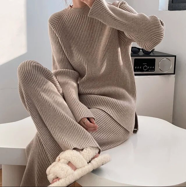 TOTÊME KNIT SWEATER SET BY LILIAN-THOURAM™