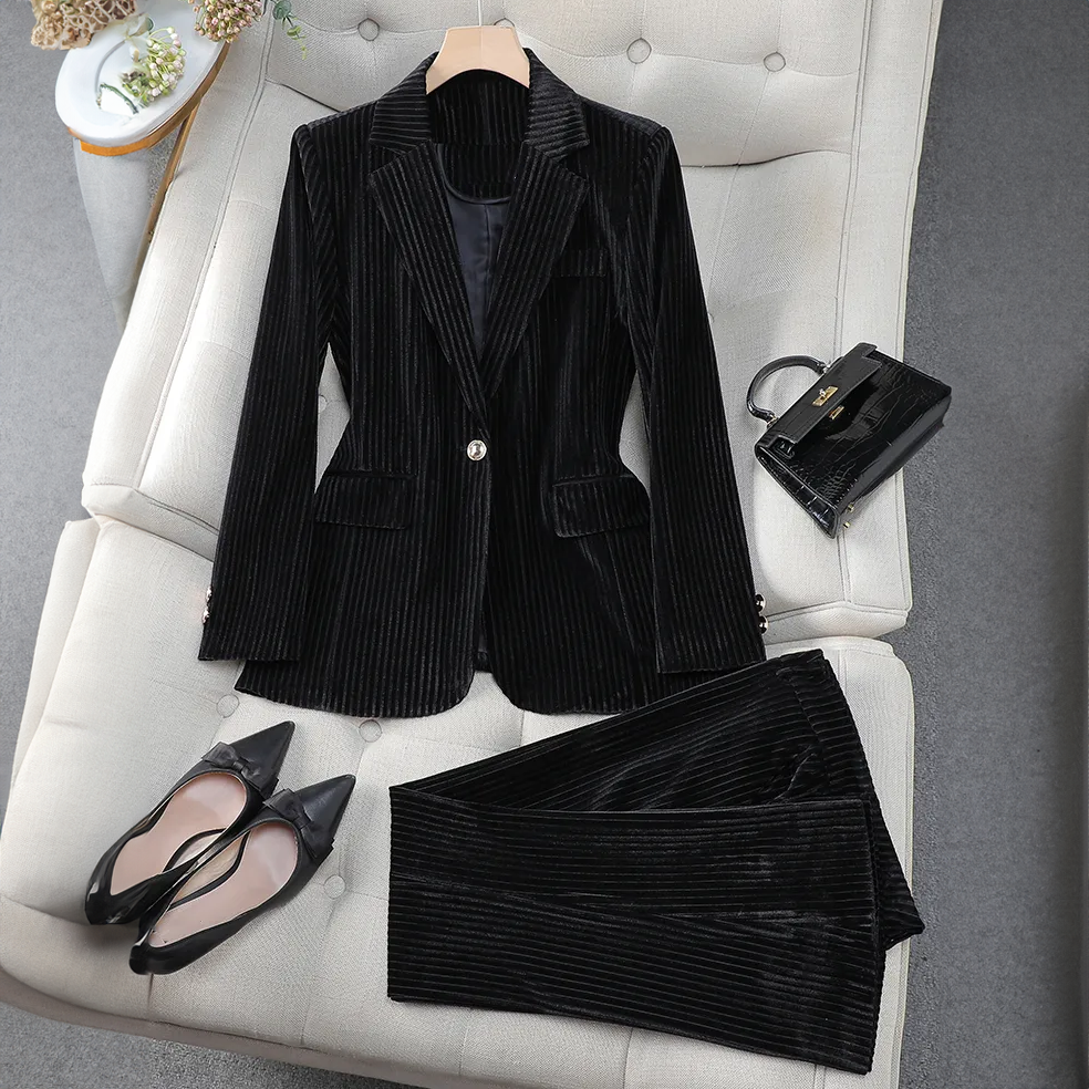 SCARLETT VELOURA™ ELEGANT BLAZER SET