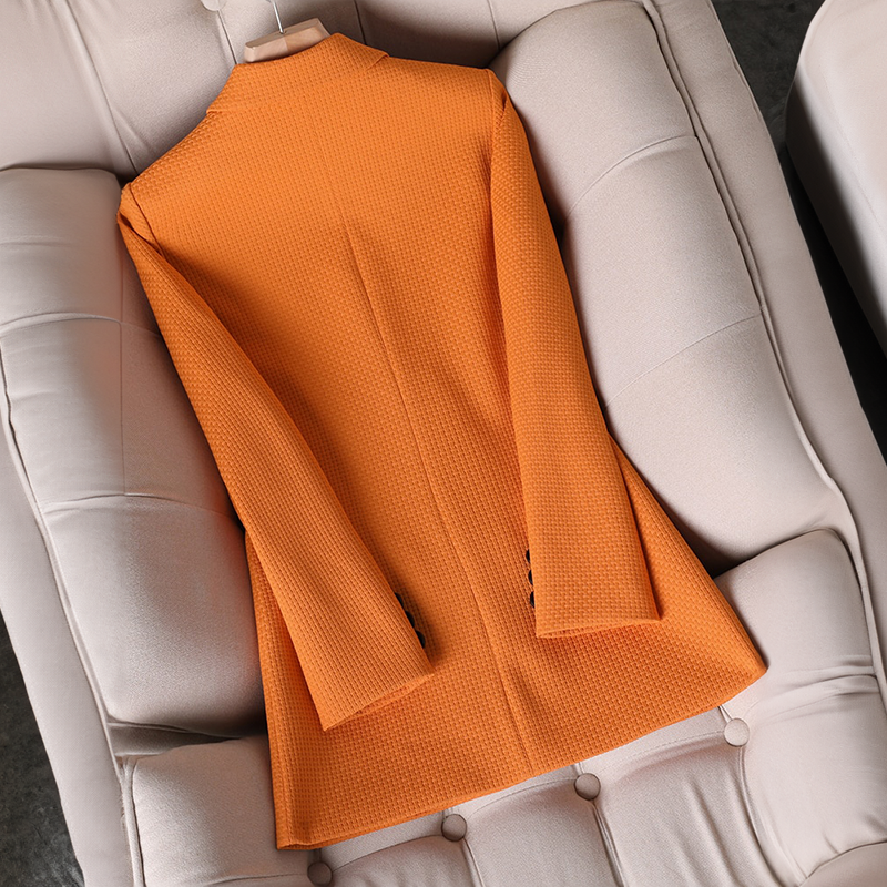 L'ARANTIQUE ELEGANT BLAZER BY VITTORIA VELURE™