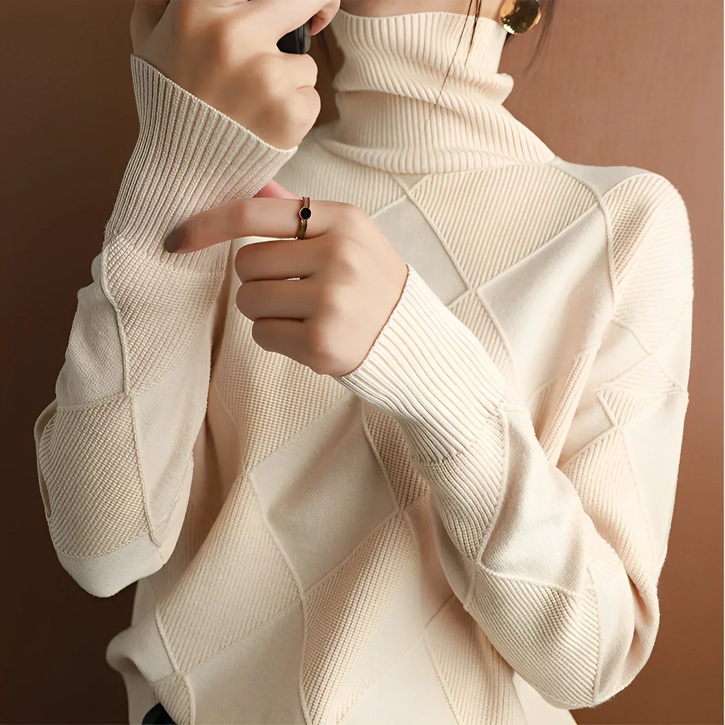 TOTÊME LOTUS™ KNITTED TURTLENECK