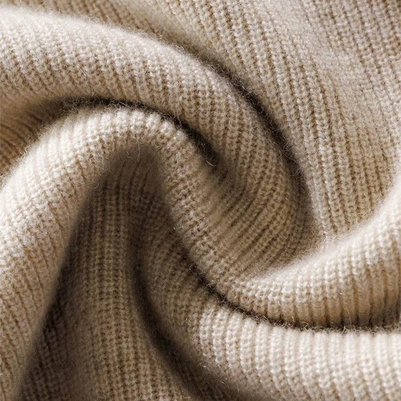 TIMELESS CASHMERE TURTLENECK SWEATER