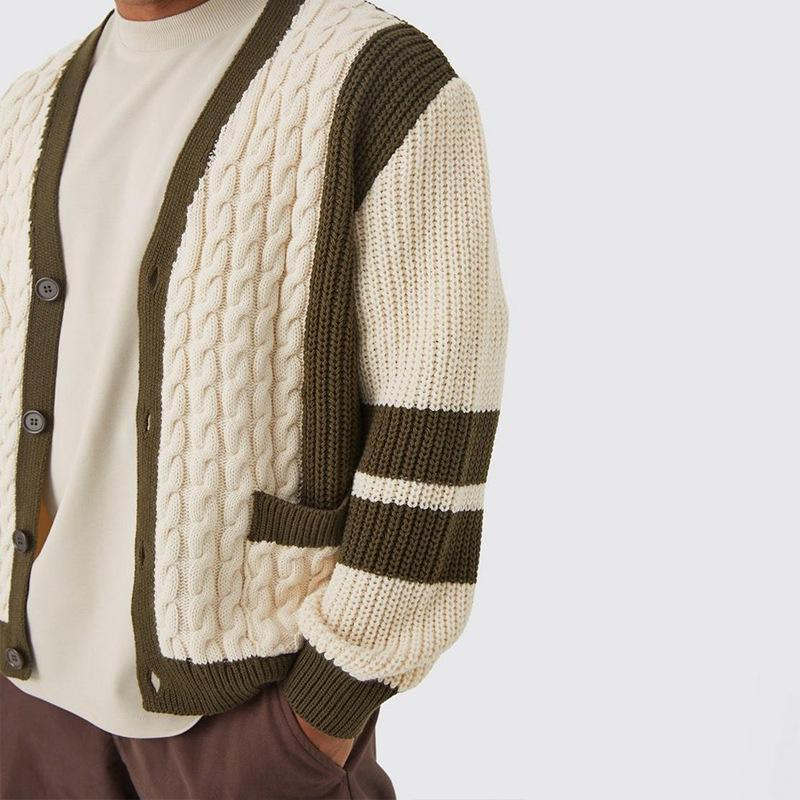 URBAN ELEGANCE JACQUARD KNIT CARDIGAN