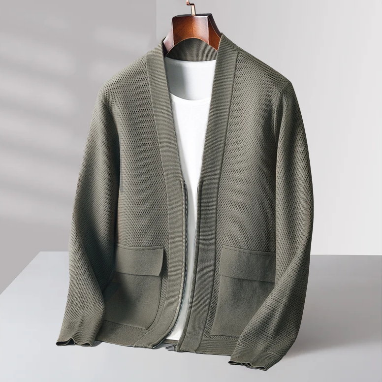 VICTOR-DOÎR PREMIUM VIRGIN WOOL CARDIGAN