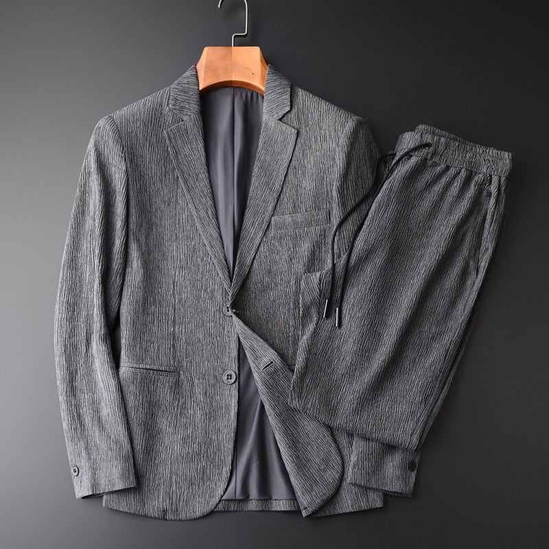 Léo-Devoîr Luxe Leisure Suit