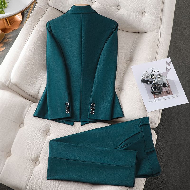 Éclarante Elegant Blazer Set