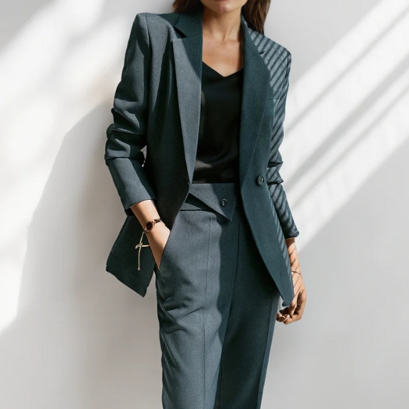 VIVIENNE PRESTIGE BLAZER SET