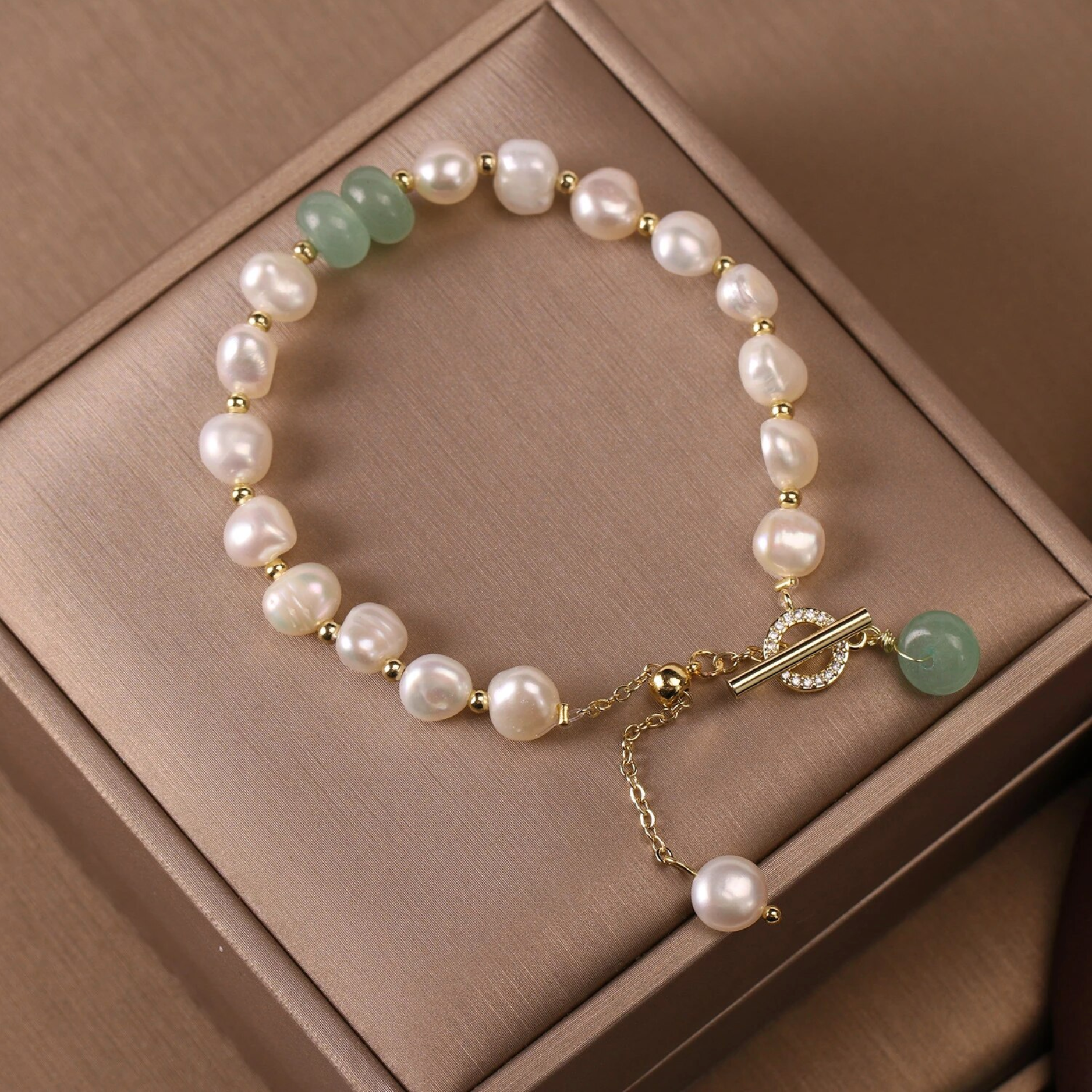 Graceful Freshwater Pearl Bracelet