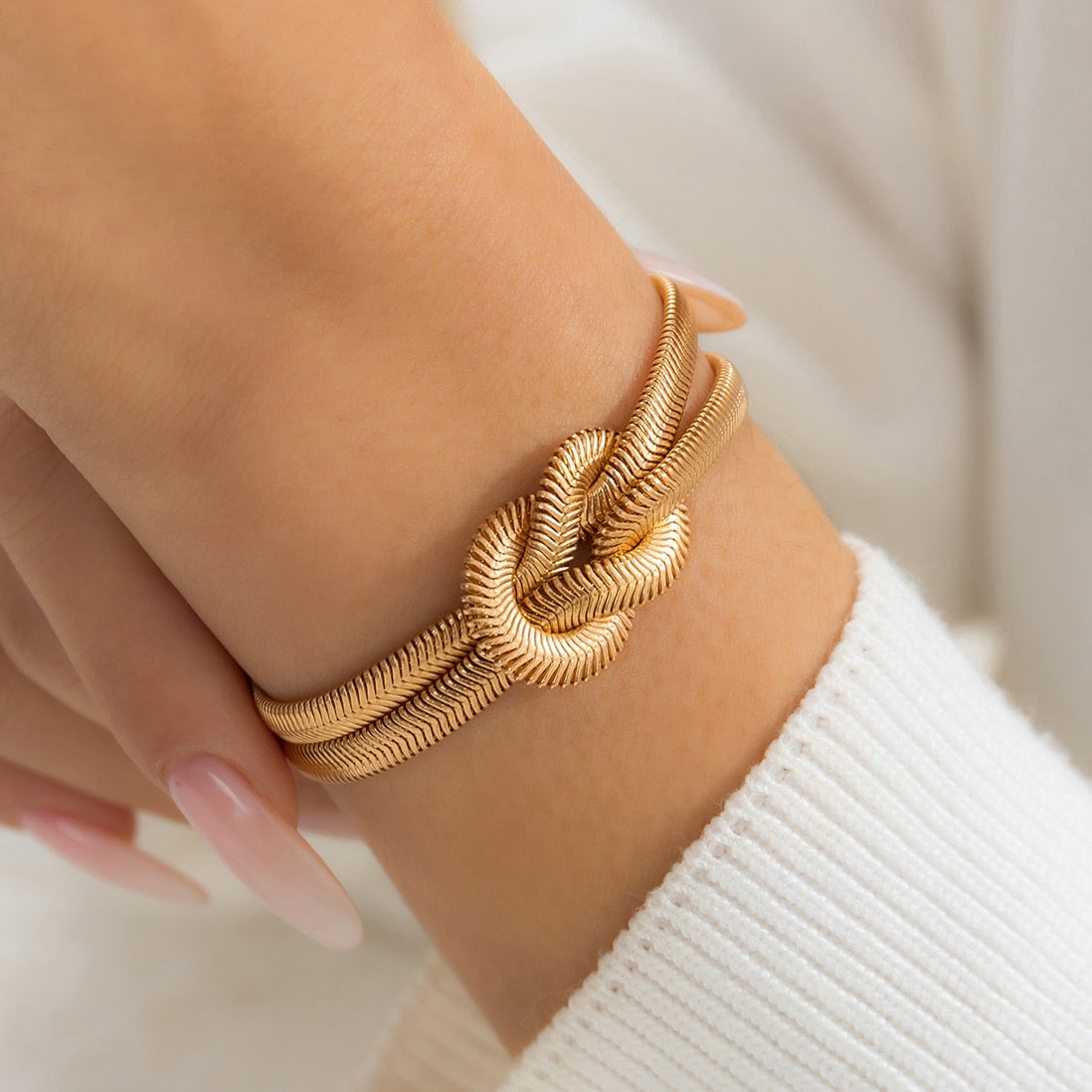 Scarlette Sleek Knot Bracelet