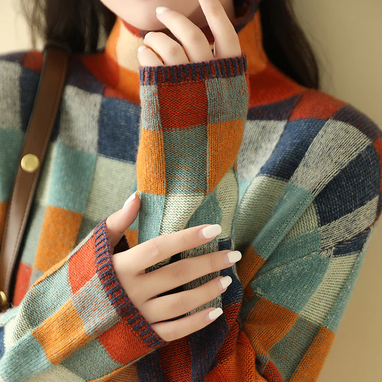 CASHMERE CHIC PATCHWORK TURTLENECK